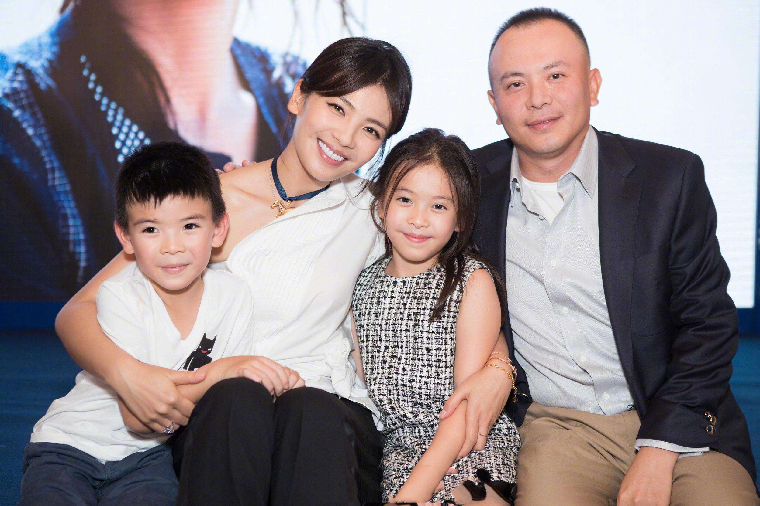 刘涛黑历史曝光_韩雪曝娱乐圈某女明星黑料,_刘涛贤妻形象争议