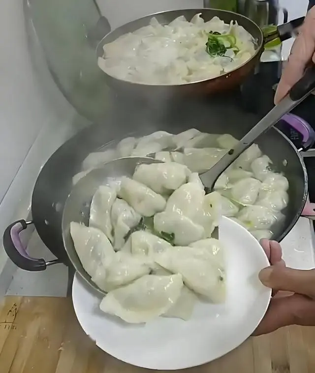 煮饺子到底几分钟？现包速冻差别大，火候控制是关键！