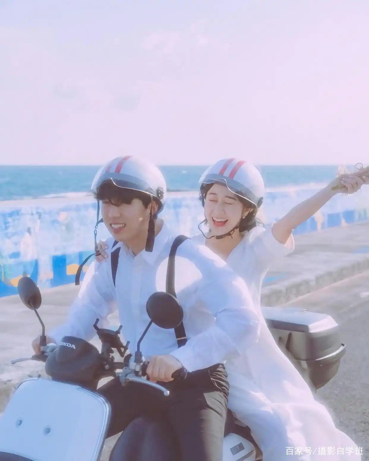 夫妻拍照姿势教程_100种姿势摆拍双人_情侣摆姿势技巧